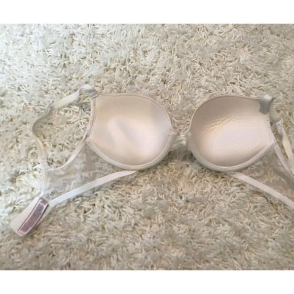 Victoria's Secret bra - Picture 7 of 8